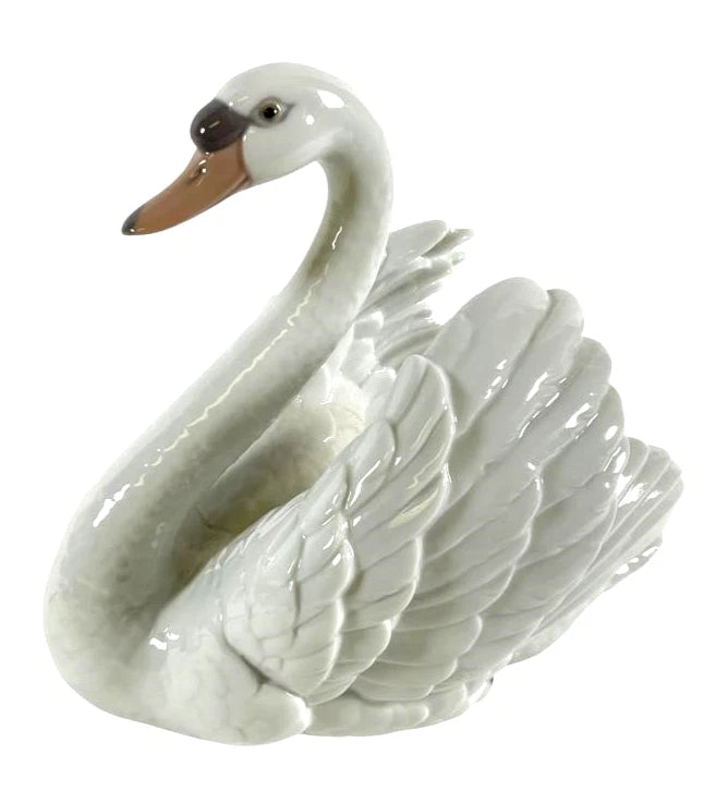 Lladro  Vintage Limited Edition Swan With Wings Spread 5231 – Lladro porcelain figurine titled Swan With Wings Spread, model 