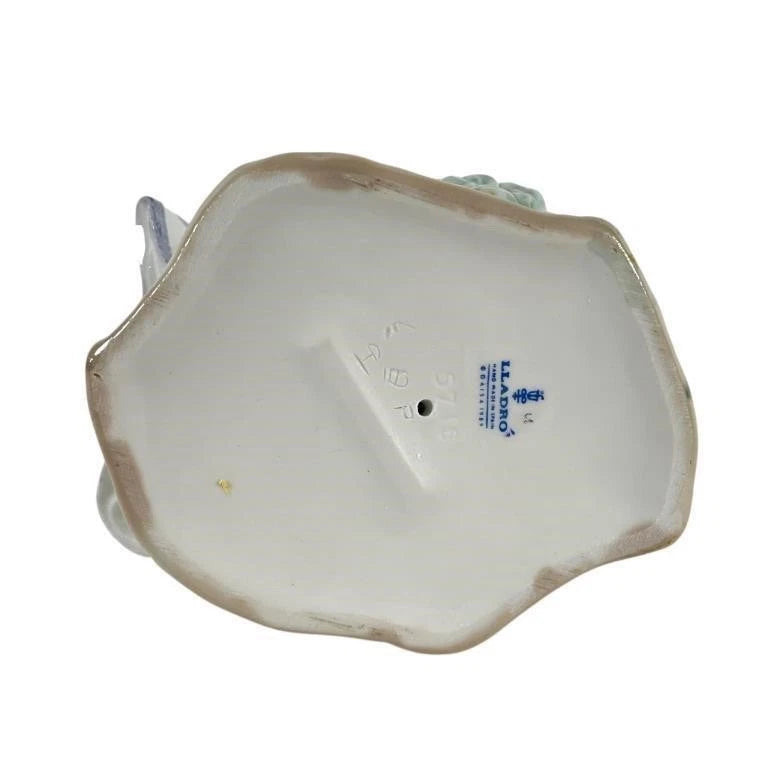 Lladro  Vintage Limited Edition  Land of the Giants  5716