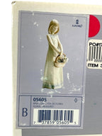 LLADRO FLORAL TREASURES PORCELAIN FIGURINE  5605
