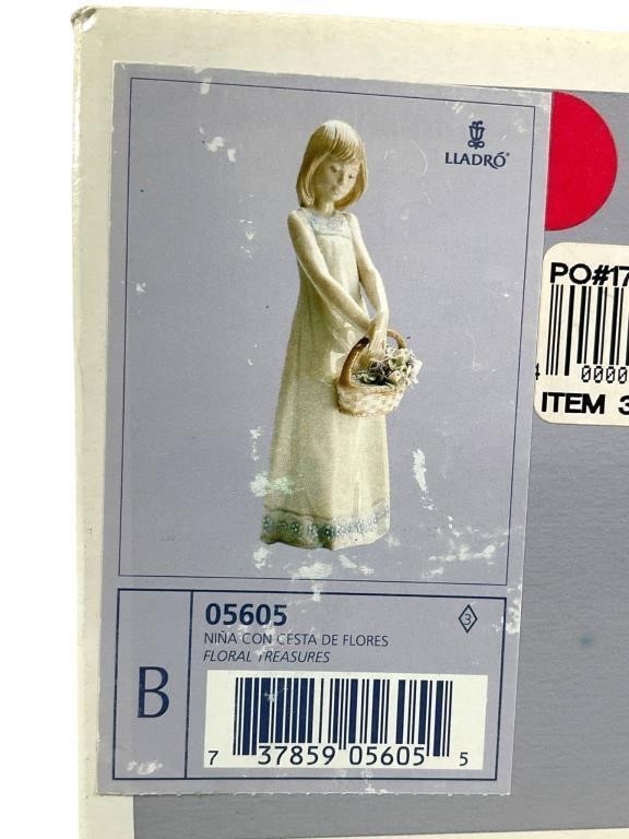 LLADRO FLORAL TREASURES PORCELAIN FIGURINE  5605