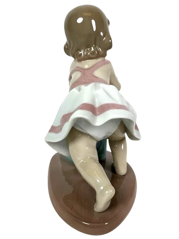 Lladro Vintage Limited Edition  Porcelain Figurine My First Step #6428