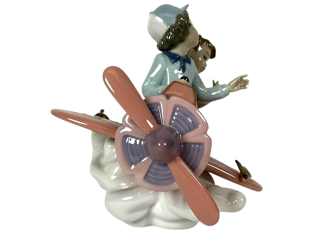 LLADRO RETIRED: 2004 DON'T LOOK DOWN LLADRO ITEM #01005698