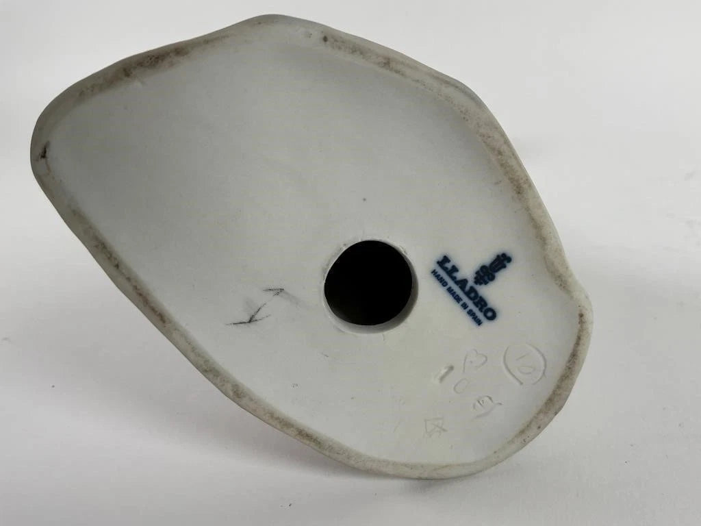 Lladro  Vintage Limited Edition Girl with Jug