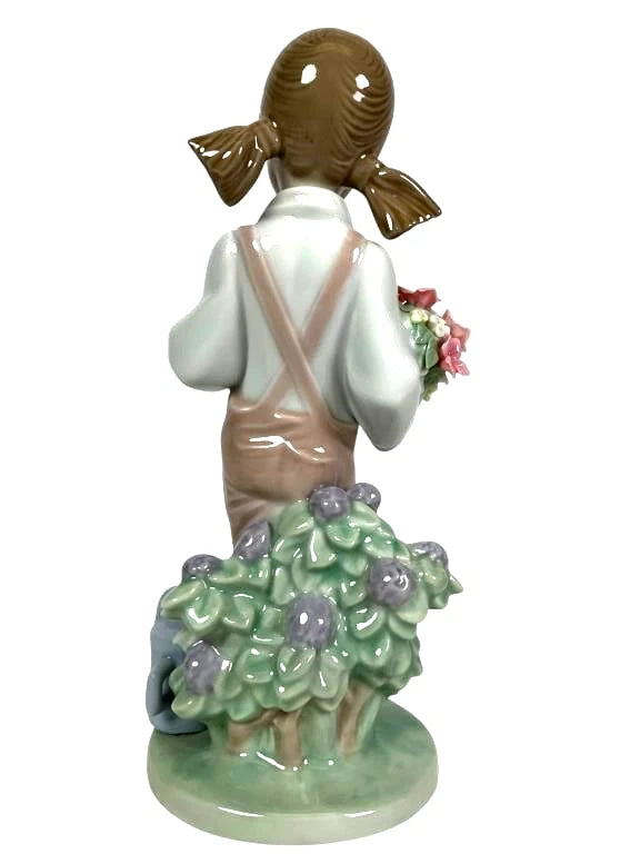 Lladro Vintage Limited Edition  Porcelain Figurine Spring Girl 5217
