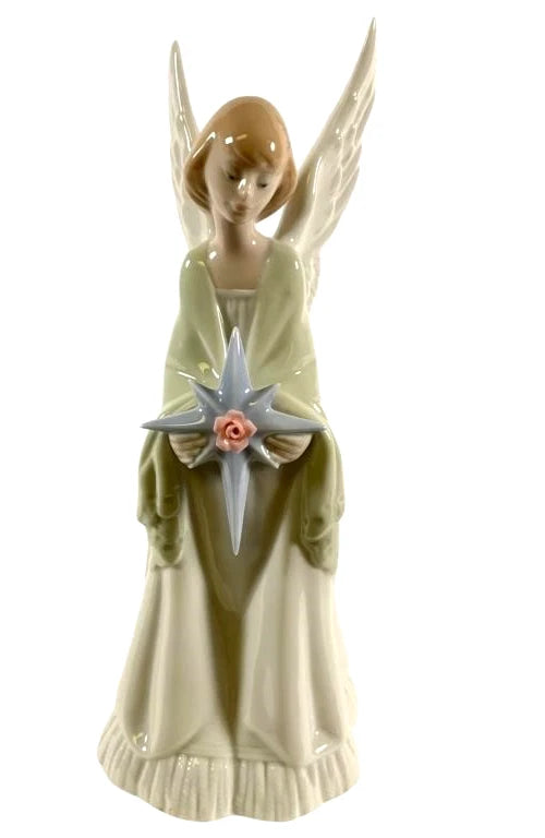Lladro Limited Edition Porcelain Star of the Heavens 6792 – Lladro porcelain figurine titled 'Star of the Heavens,' model num